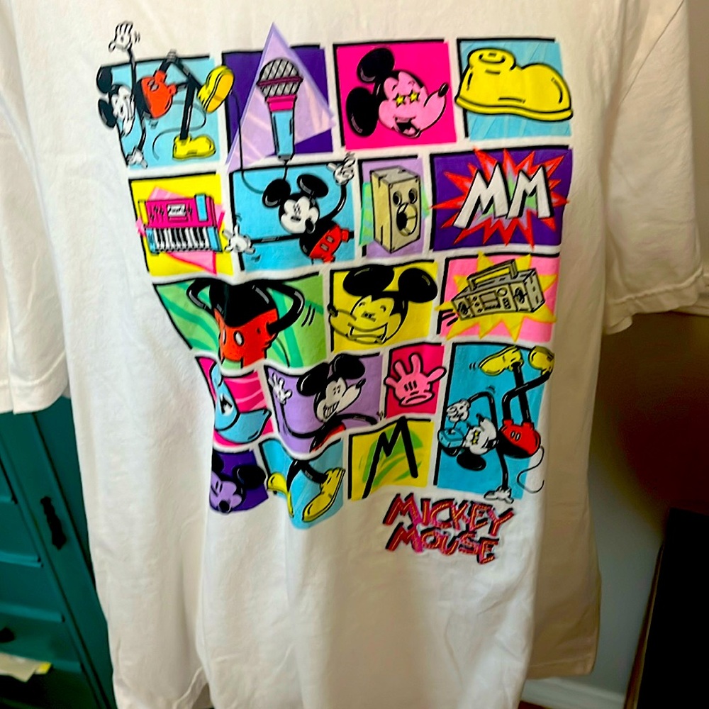 Mickey Mouse Artist series Tee Shirt
